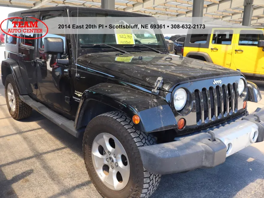 2013 Jeep Wrangler Unlimited Sahara photo 1