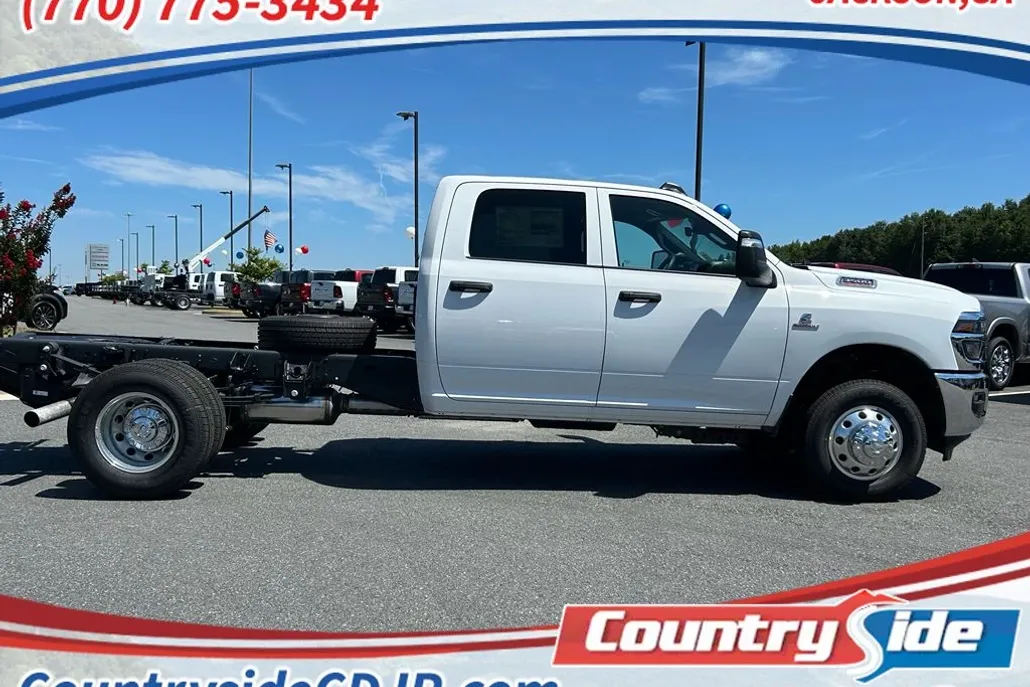2025 Ram 3500 Tradesman photo 1