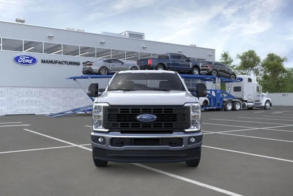 2026 Ford F-250 photo 1