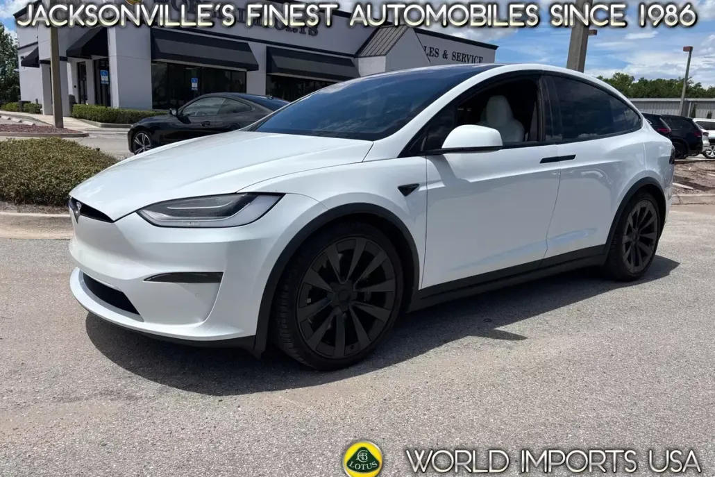 2023 Tesla Model X photo 1