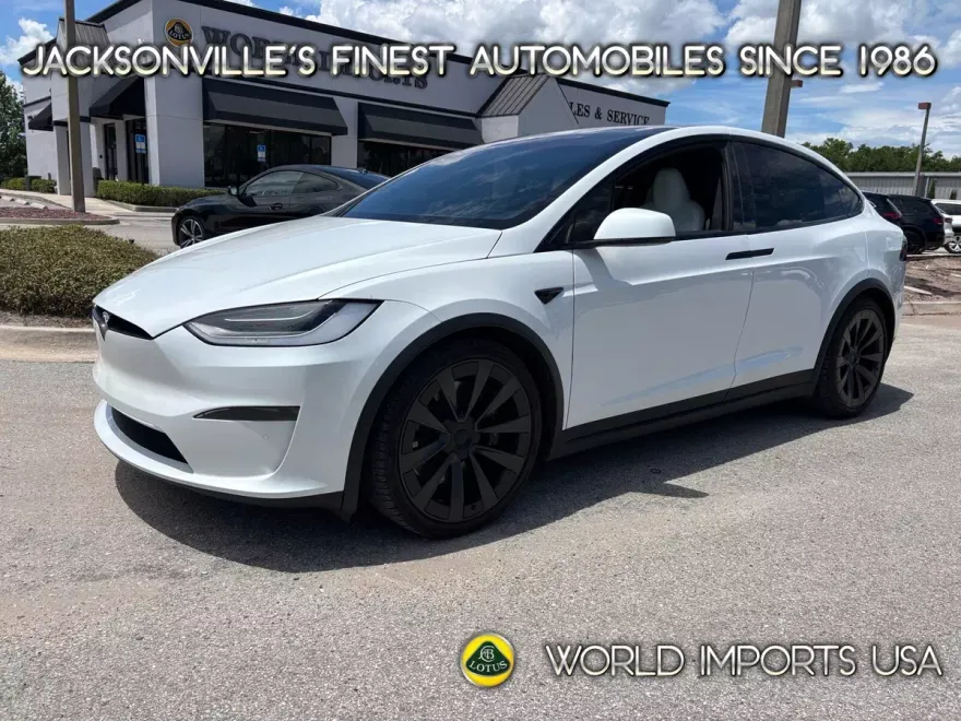 2023 Tesla Model X photo 1