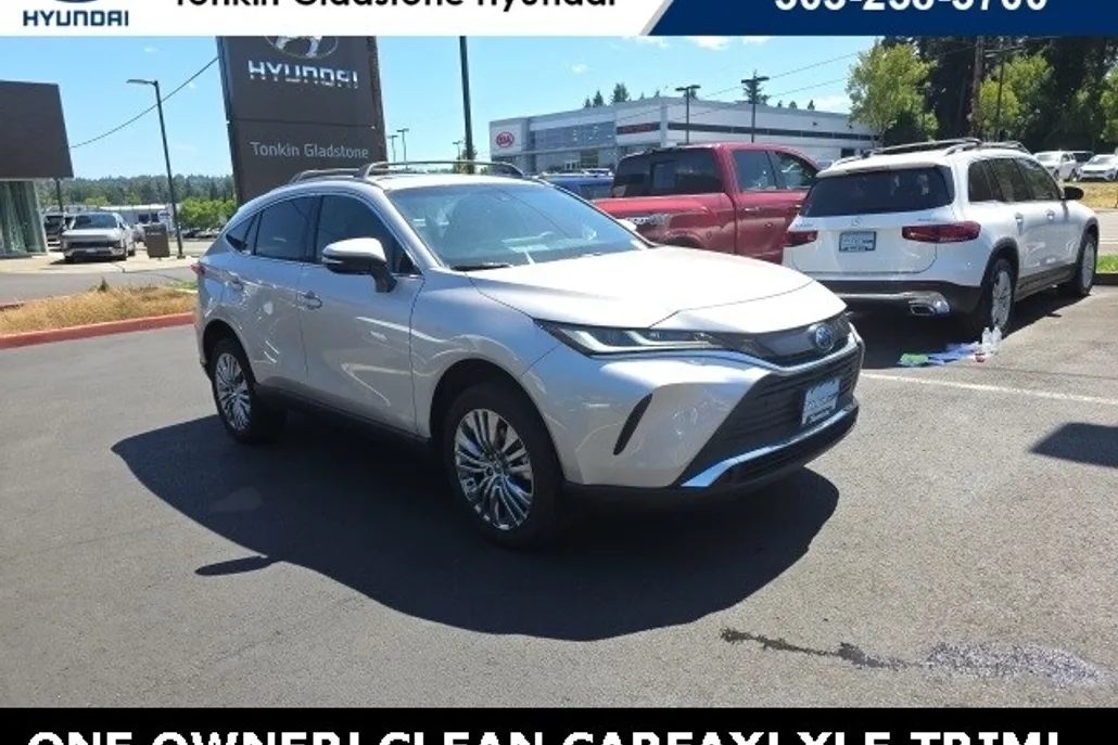 2022 Toyota Venza XLE photo 1