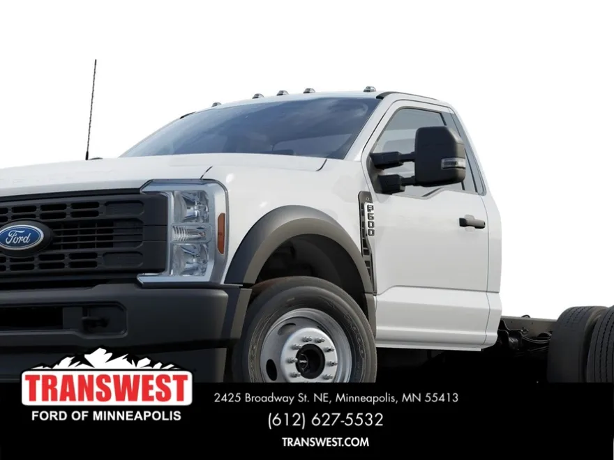 2025 Ford F-600 photo 1