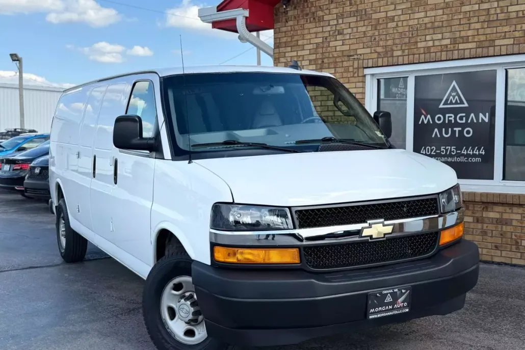 2020 Chevrolet Express 2500 Cargo Van photo 1