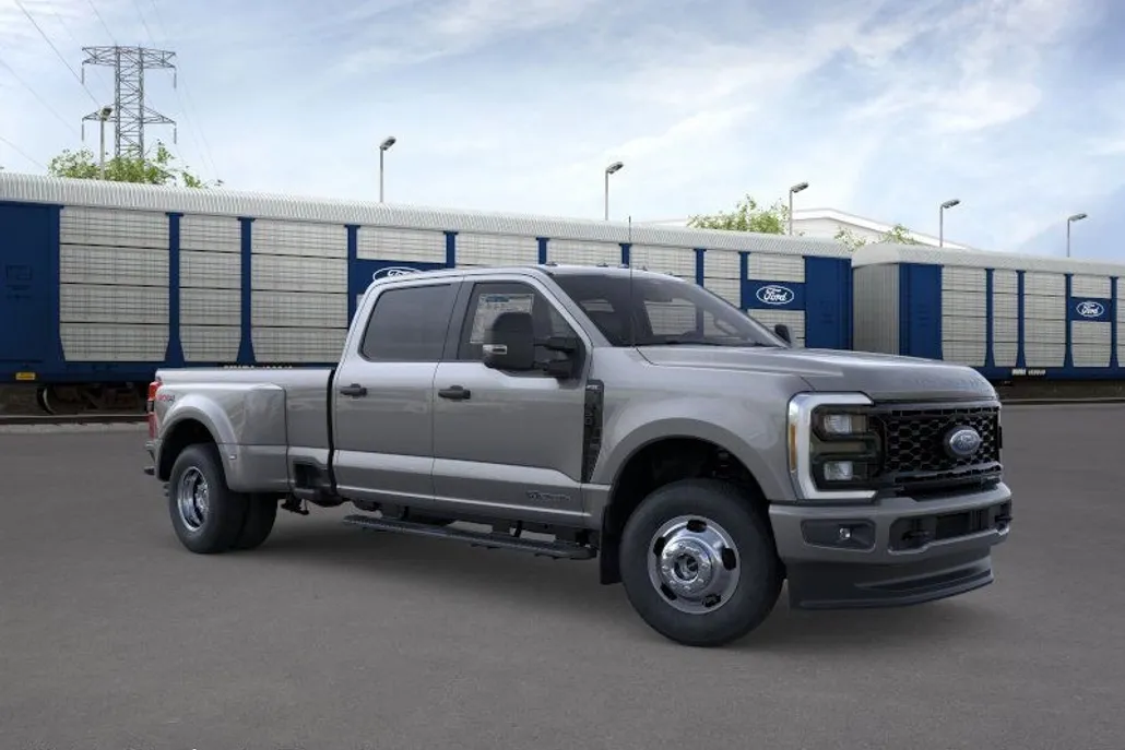 2026 Ford F-350 photo 1