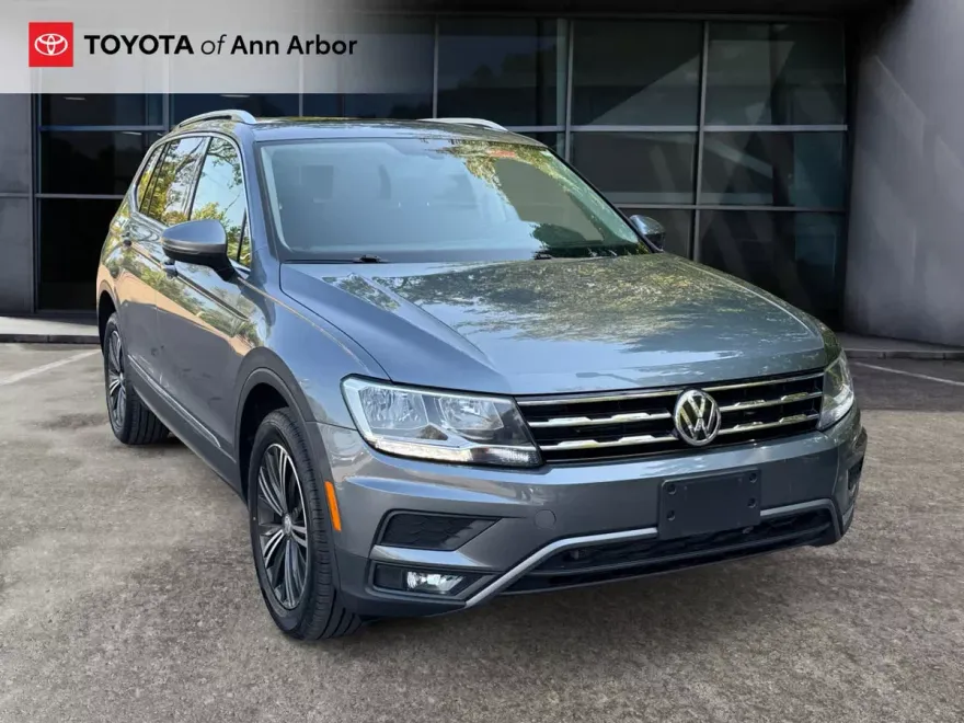2018 Volkswagen Tiguan SEL photo 1