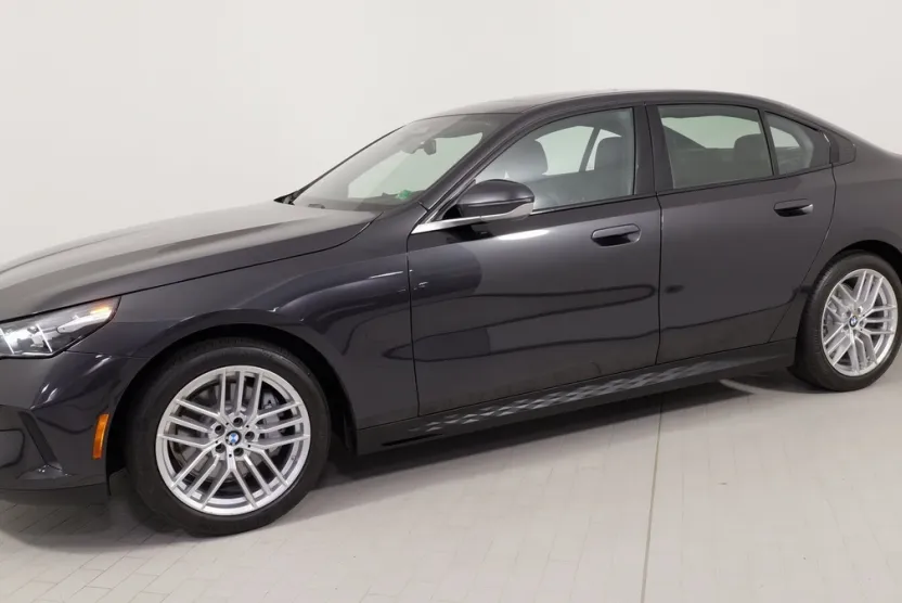 2024 Bmw 530i photo 1