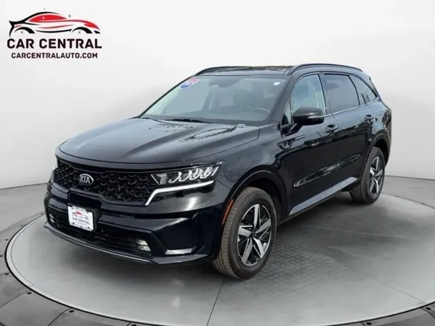 2021 Kia Sorento EX photo 1