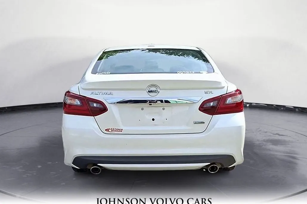 2018 Nissan Altima 2.5 SR photo 1