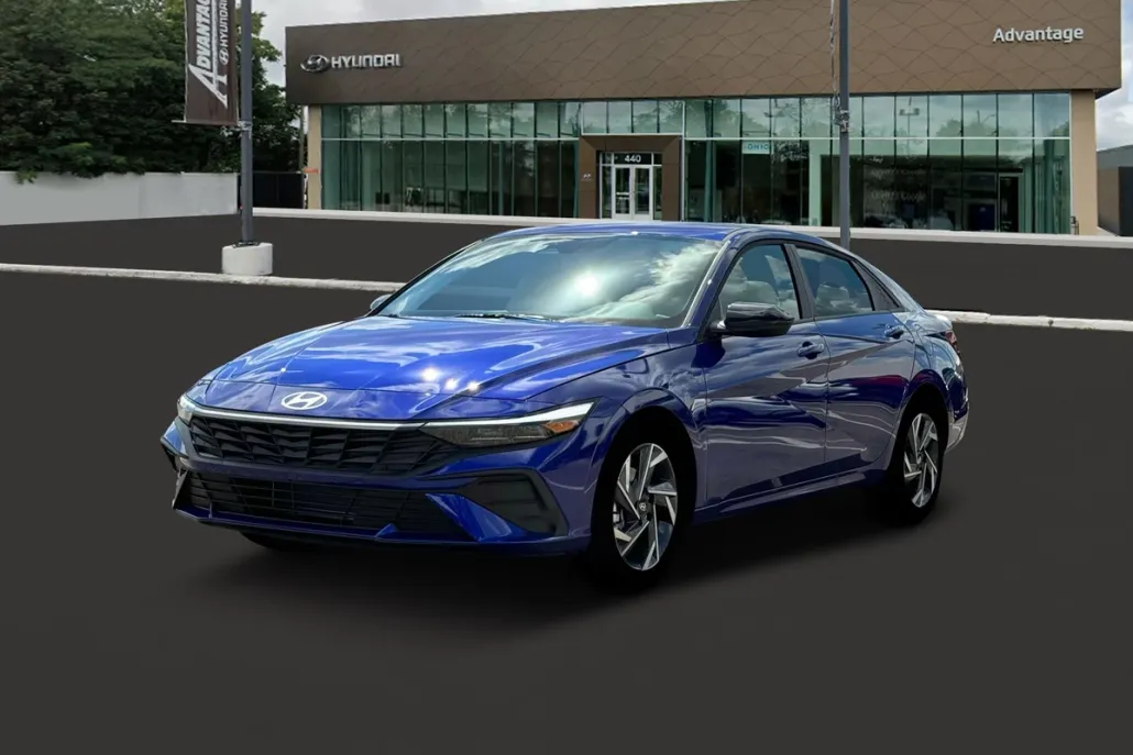2025 Hyundai Elantra SEL Sport photo 1