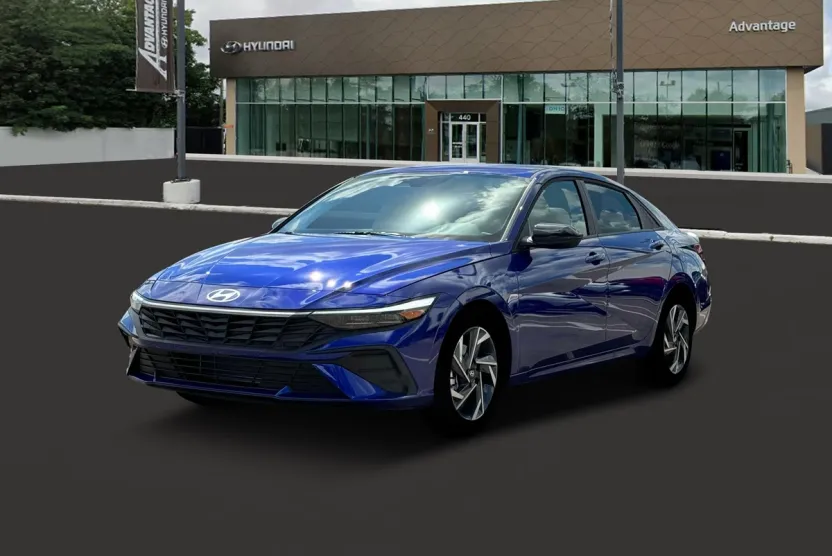 2025 Hyundai Elantra SEL Sport photo 1