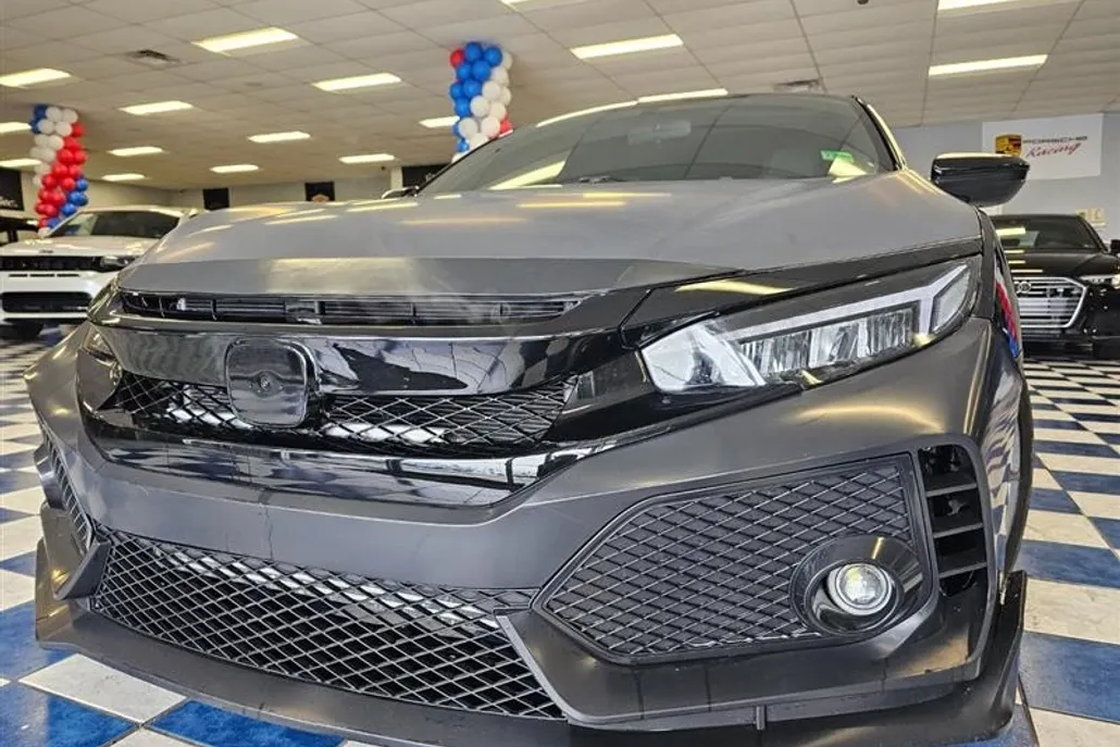 2017 Honda Civic Si photo 1