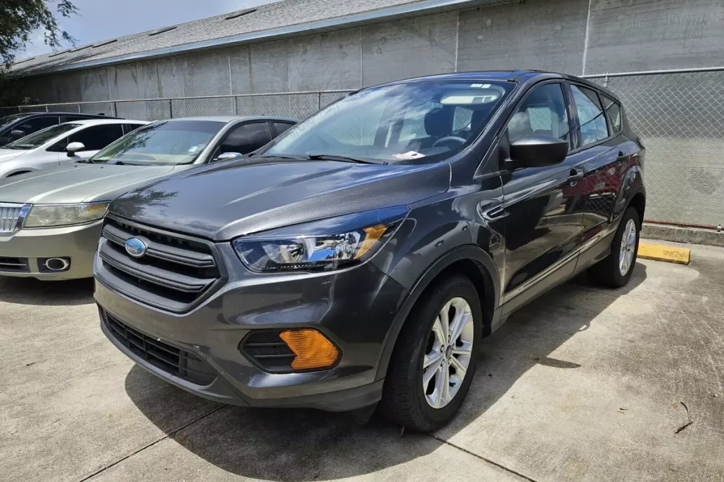 2018 Ford Escape S photo 1