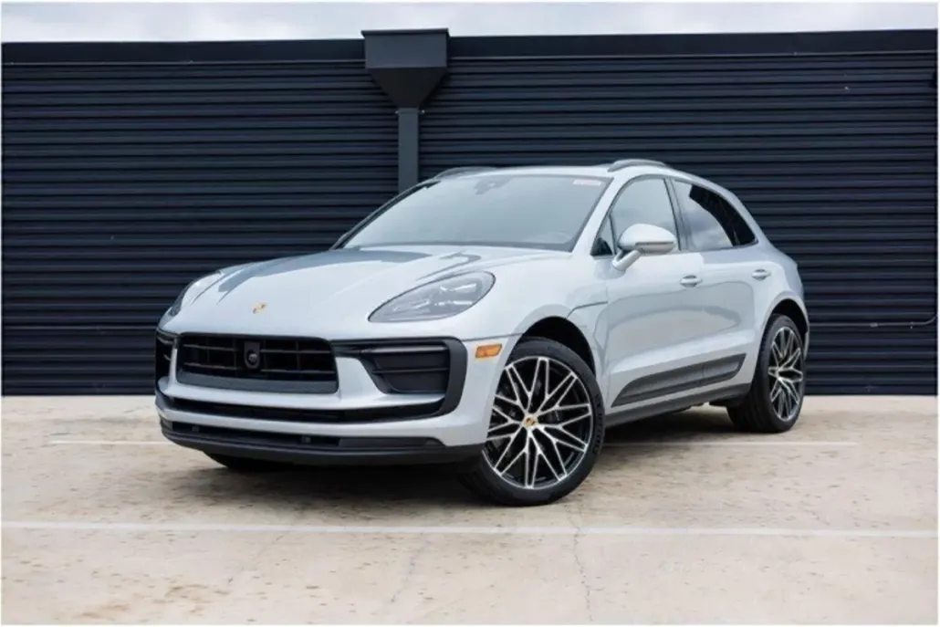 2025 Porsche Macan Base photo 1