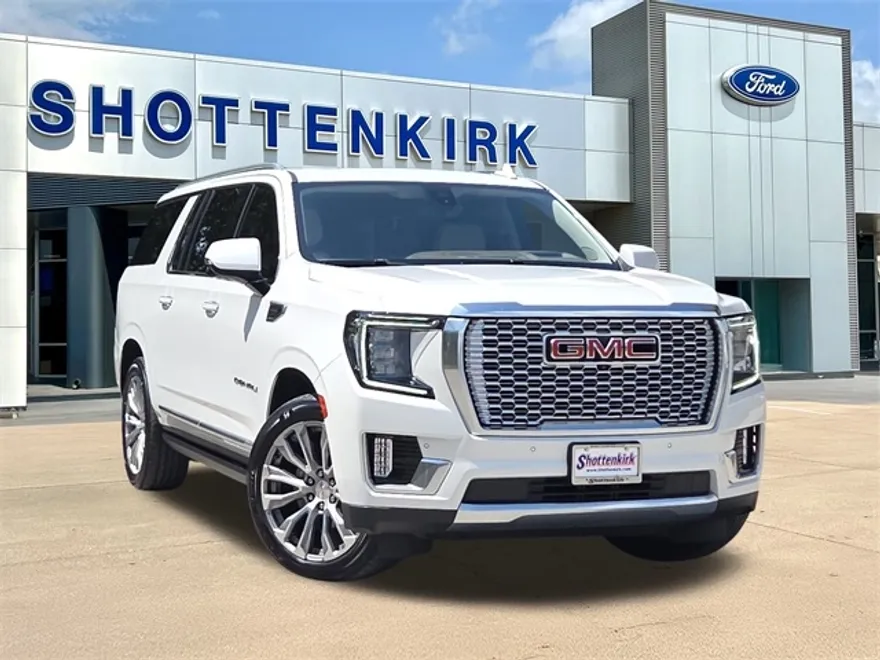 2021 Gmc Yukon XL Denali photo 1