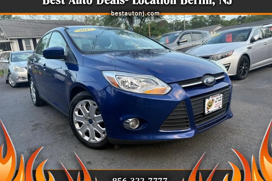 2012 Ford Focus Sedan photo 1