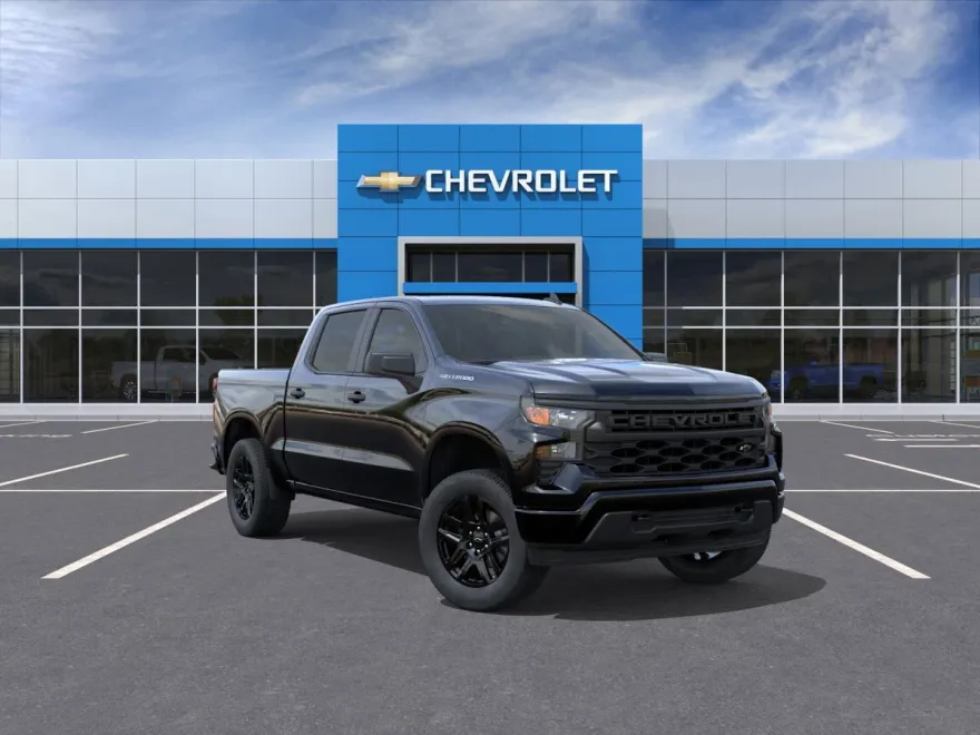2026 Chevrolet Silverado Custom photo 1