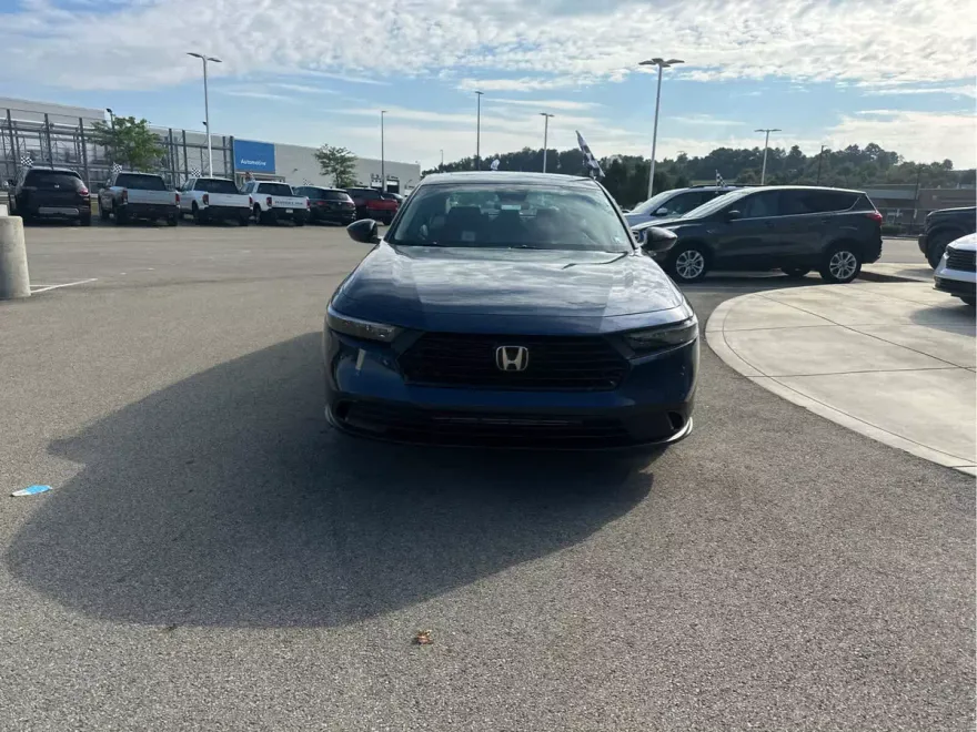 2025 Honda Accord SE photo 1