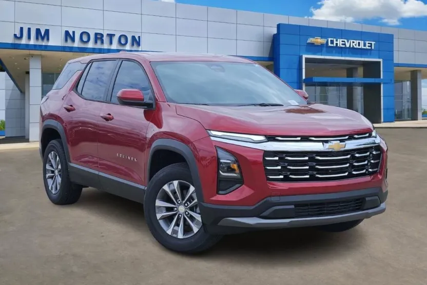 2026 Chevrolet Equinox LT photo 1