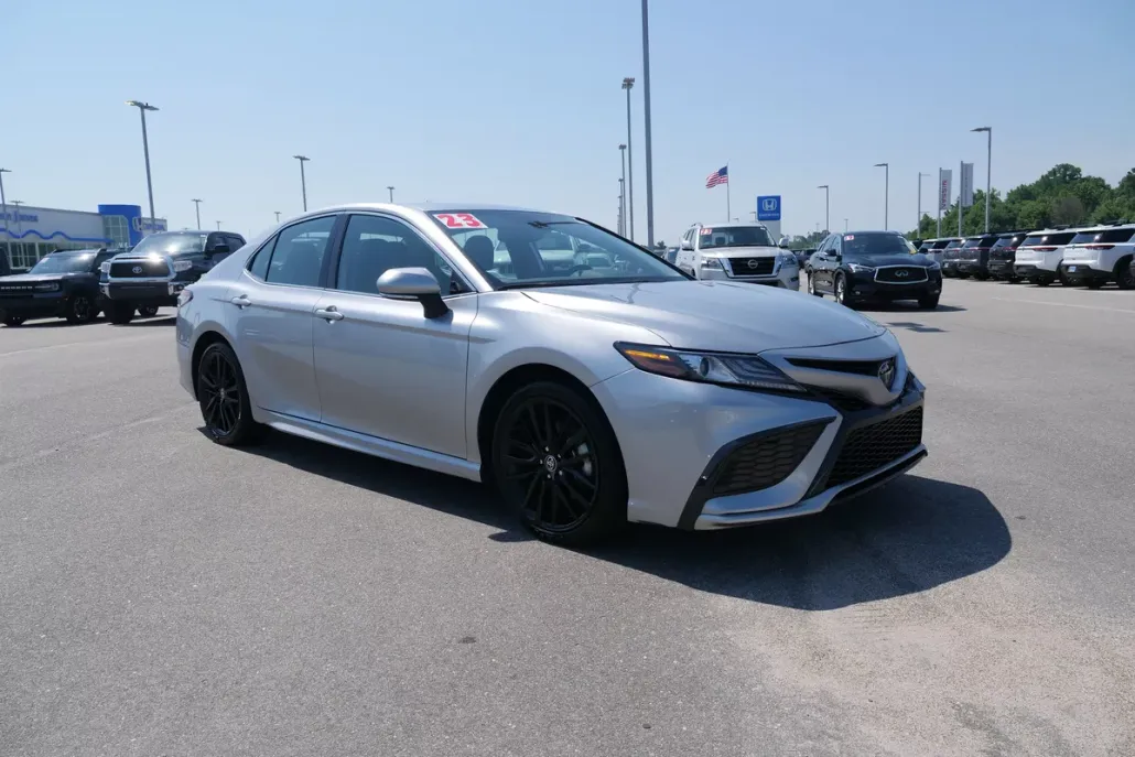 2023 Toyota Camry XSE photo 1