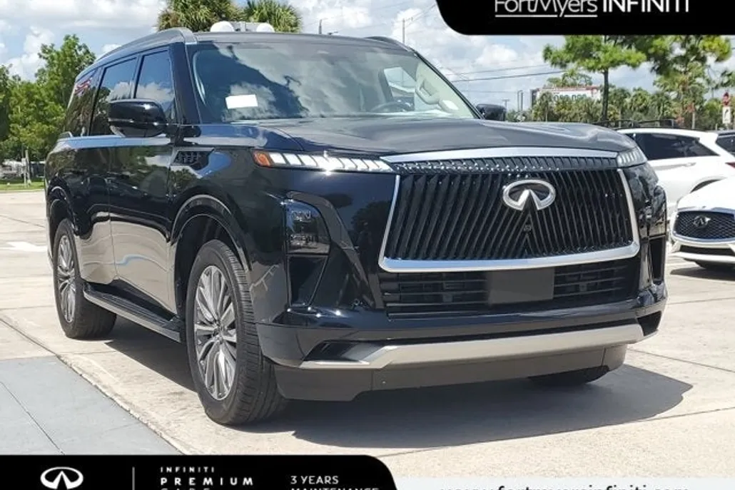 2025 Infiniti QX80 Luxe photo 1