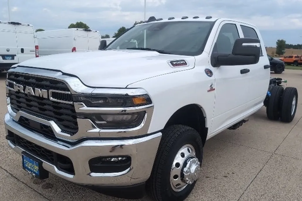 2026 Ram 3500 Tradesman photo 1