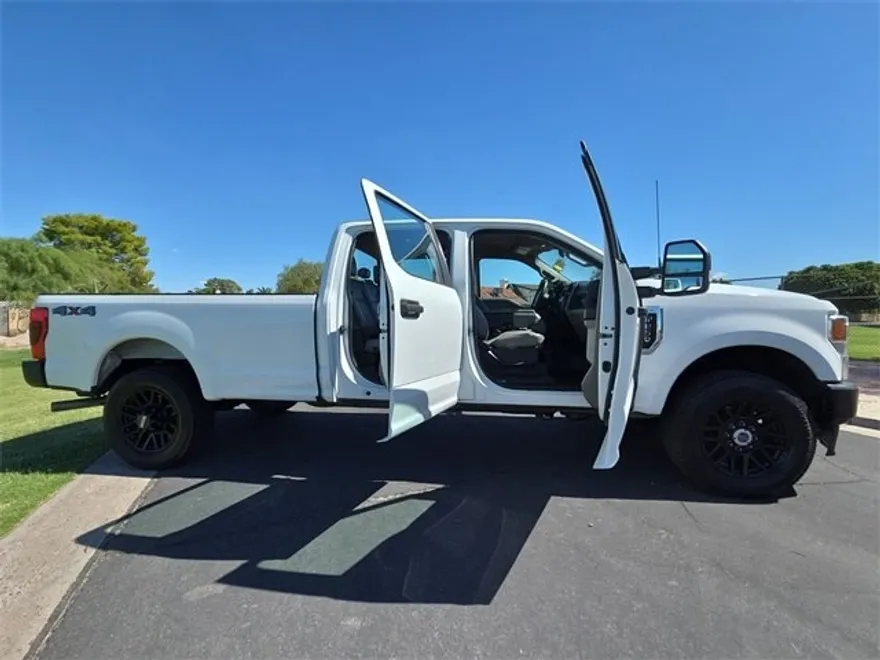 2022 Ford F-250 XL photo 1