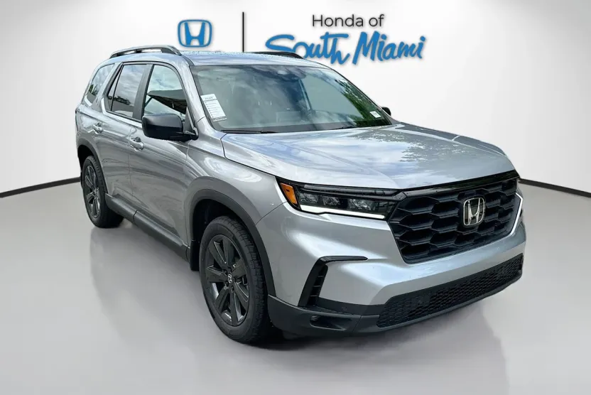 2025 Honda Pilot Sport photo 1