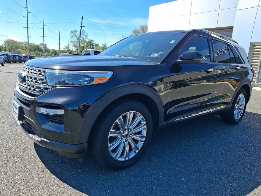 2020 Ford Explorer Limited photo 1