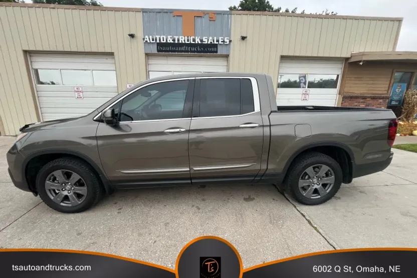 2020 Honda Ridgeline RTL-E photo 1