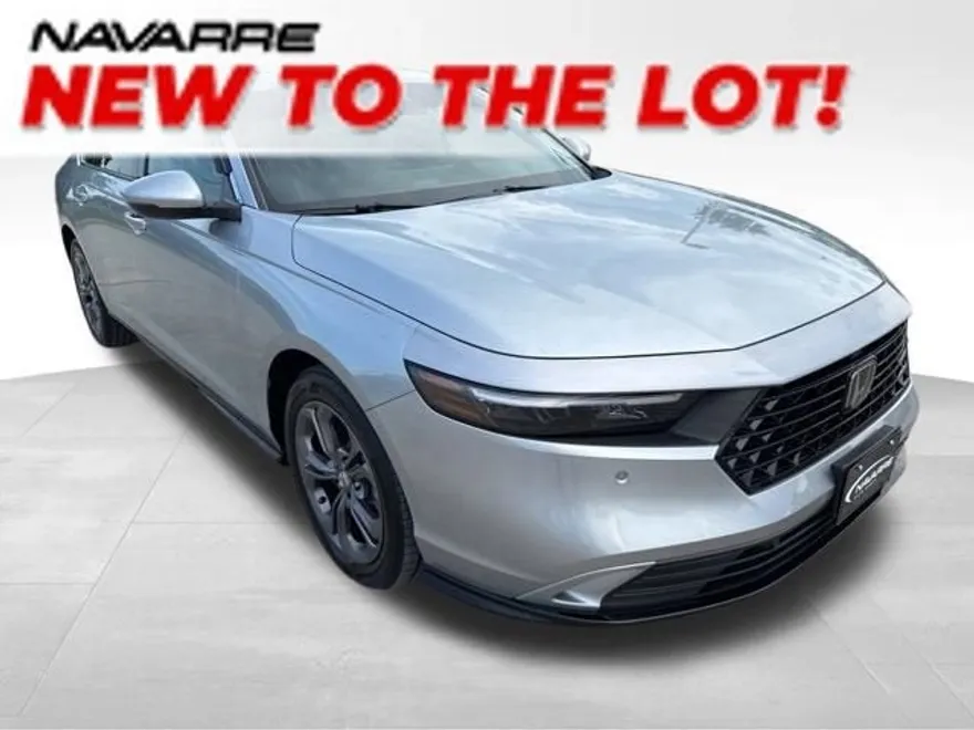 2024 Honda Accord Hybrid EX-L photo 1