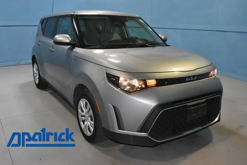 2023 Kia Soul LX photo 1