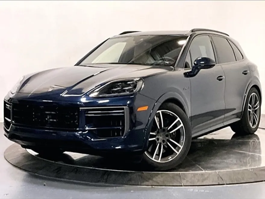 2025 Porsche Cayenne E-Hybrid Turbo photo 1