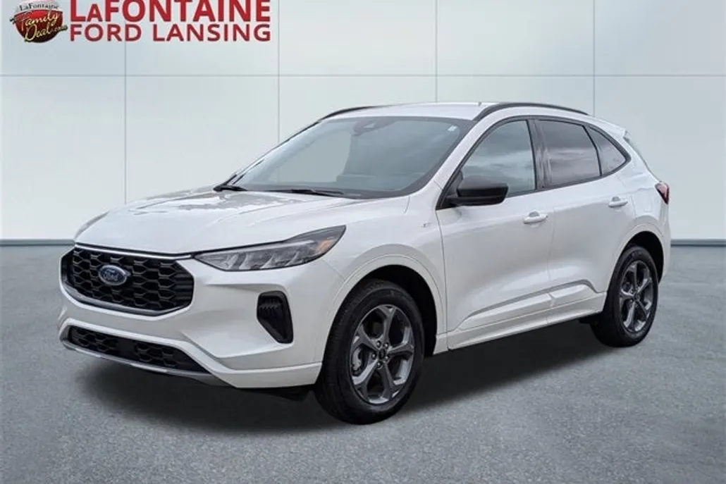 2024 Ford Escape ST-Line photo 1