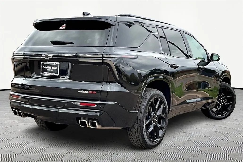 2024 Chevrolet Traverse RS photo 1