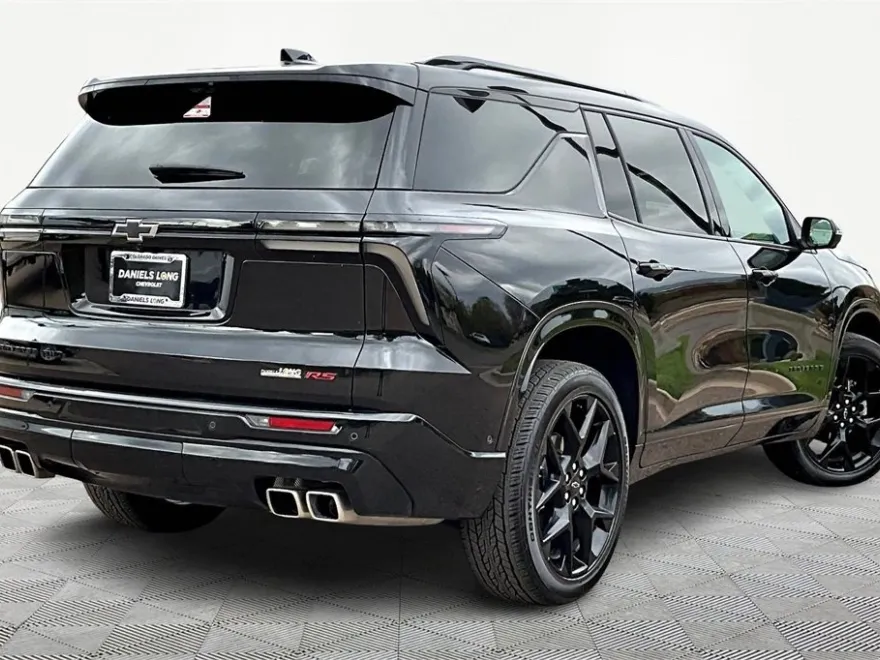 2024 Chevrolet Traverse RS photo 1