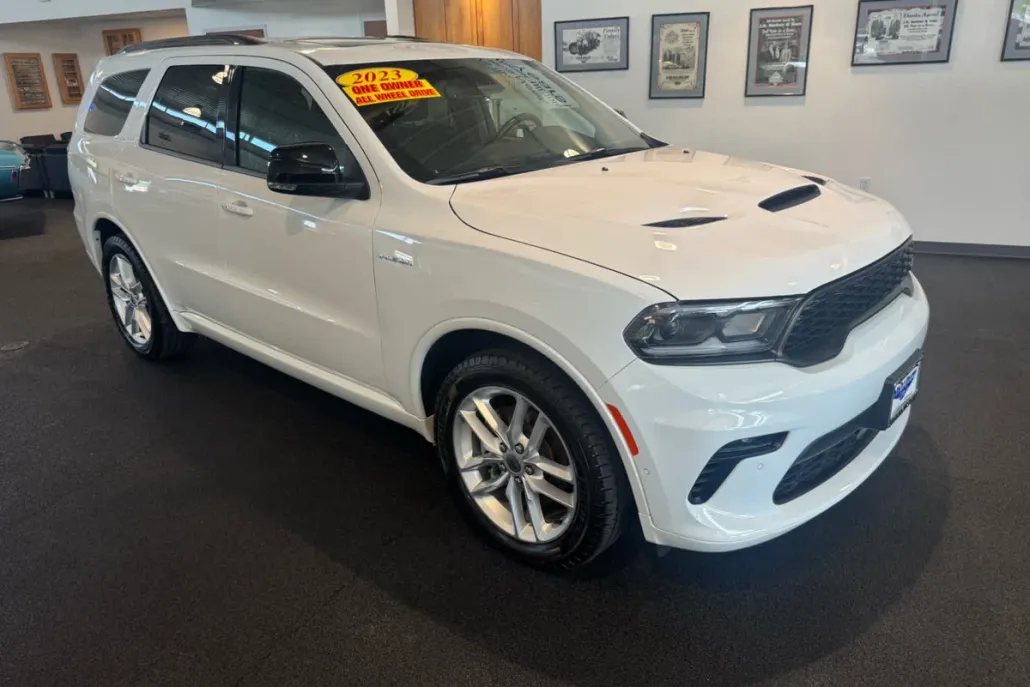 2023 Dodge Durango R/T Plus photo 1
