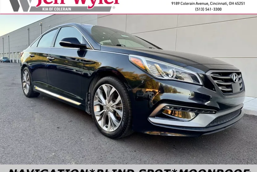2017 Hyundai Sonata Limited 2.0T photo 1