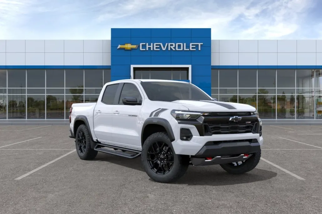 2024 Chevrolet Colorado Z71 photo 1