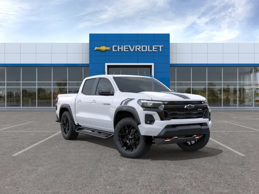 2024 Chevrolet Colorado Z71 photo 1
