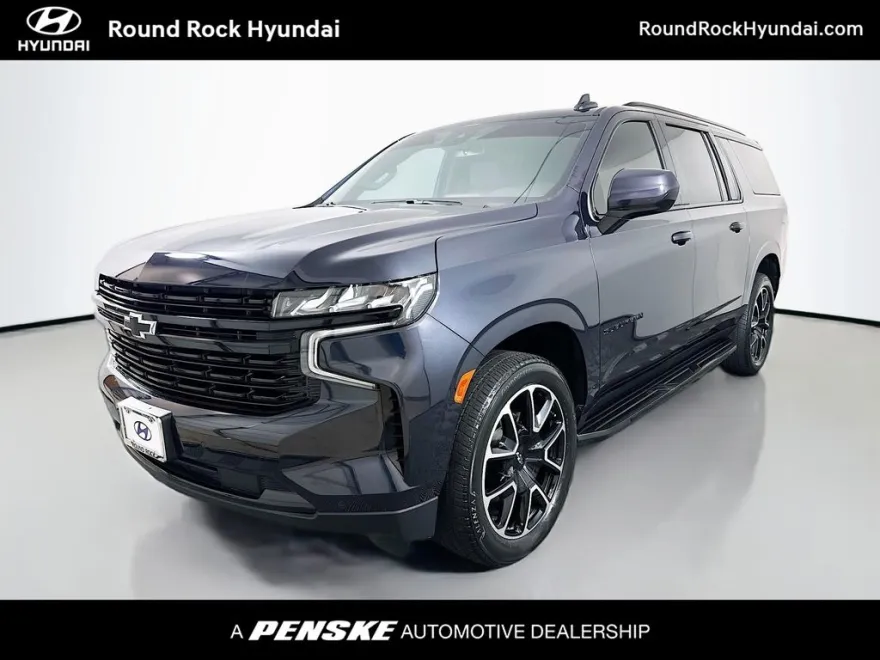 2023 Chevrolet Suburban RST photo 1