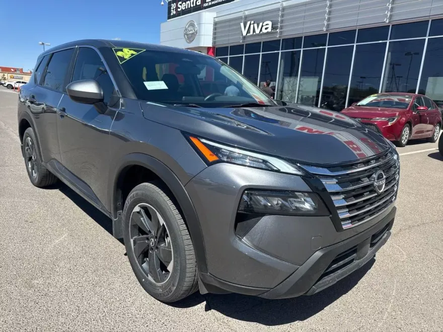 2024 Nissan Rogue SV photo 1