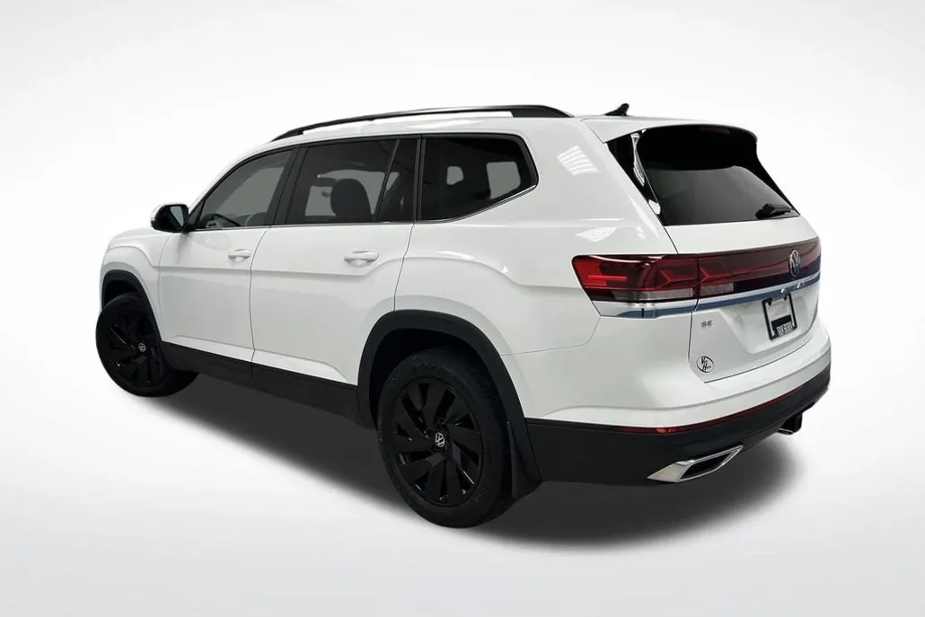 2024 Volkswagen Atlas SE Technology photo 1