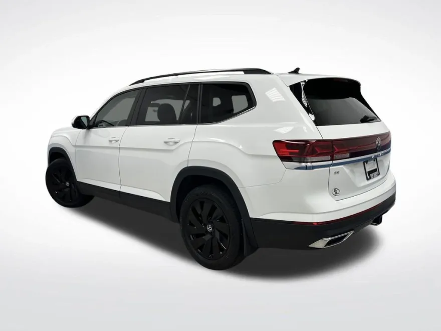2024 Volkswagen Atlas SE Technology photo 1