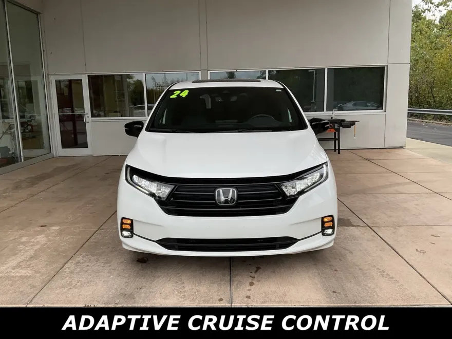 2024 Honda Odyssey Sport photo 1