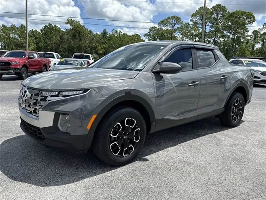 2024 Hyundai Santa Cruz SE photo 1