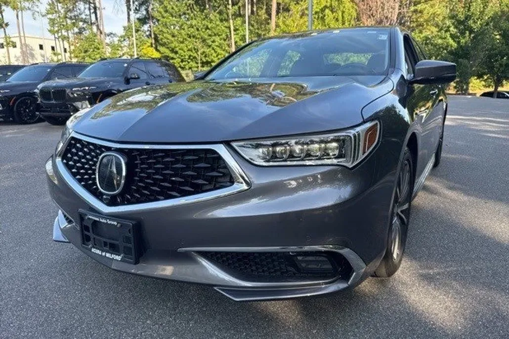 2018 Acura TLX 3.5L Advance photo 1