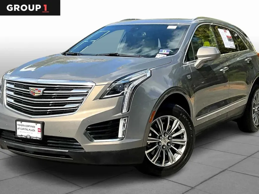 2019 Cadillac XT5 Luxury photo 1