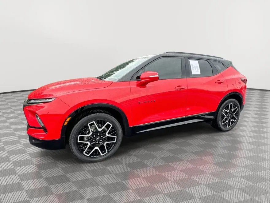 2023 Chevrolet Blazer RS photo 1