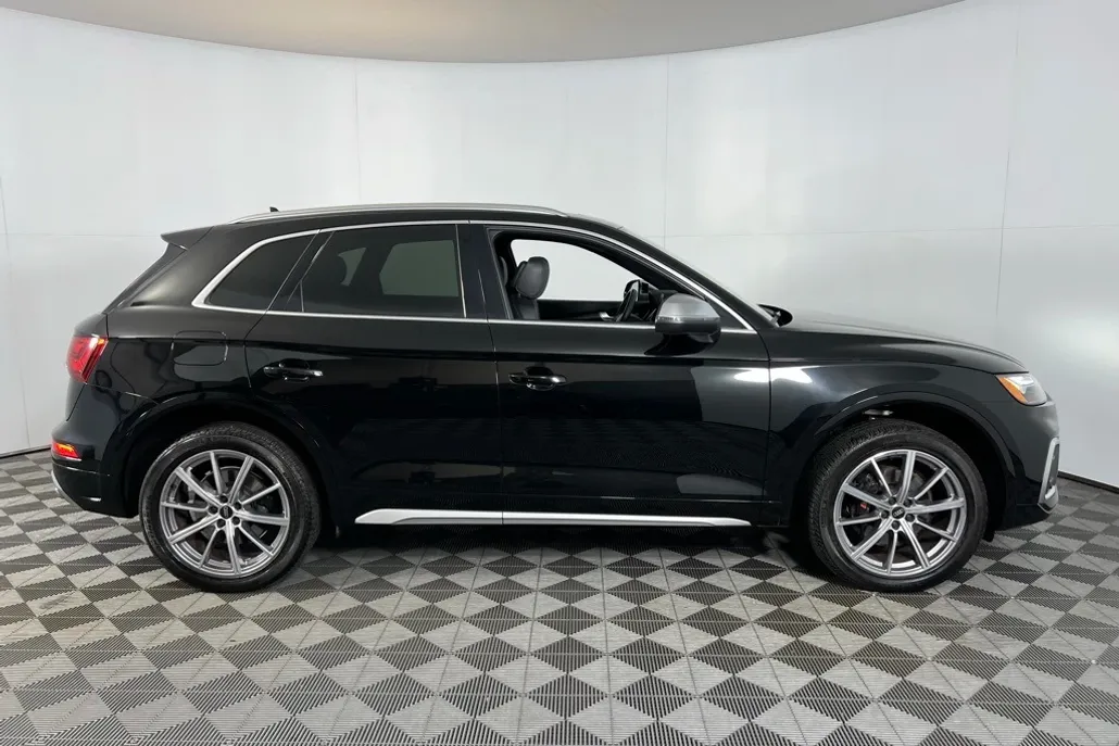 2023 Audi SQ5 Premium Plus photo 1